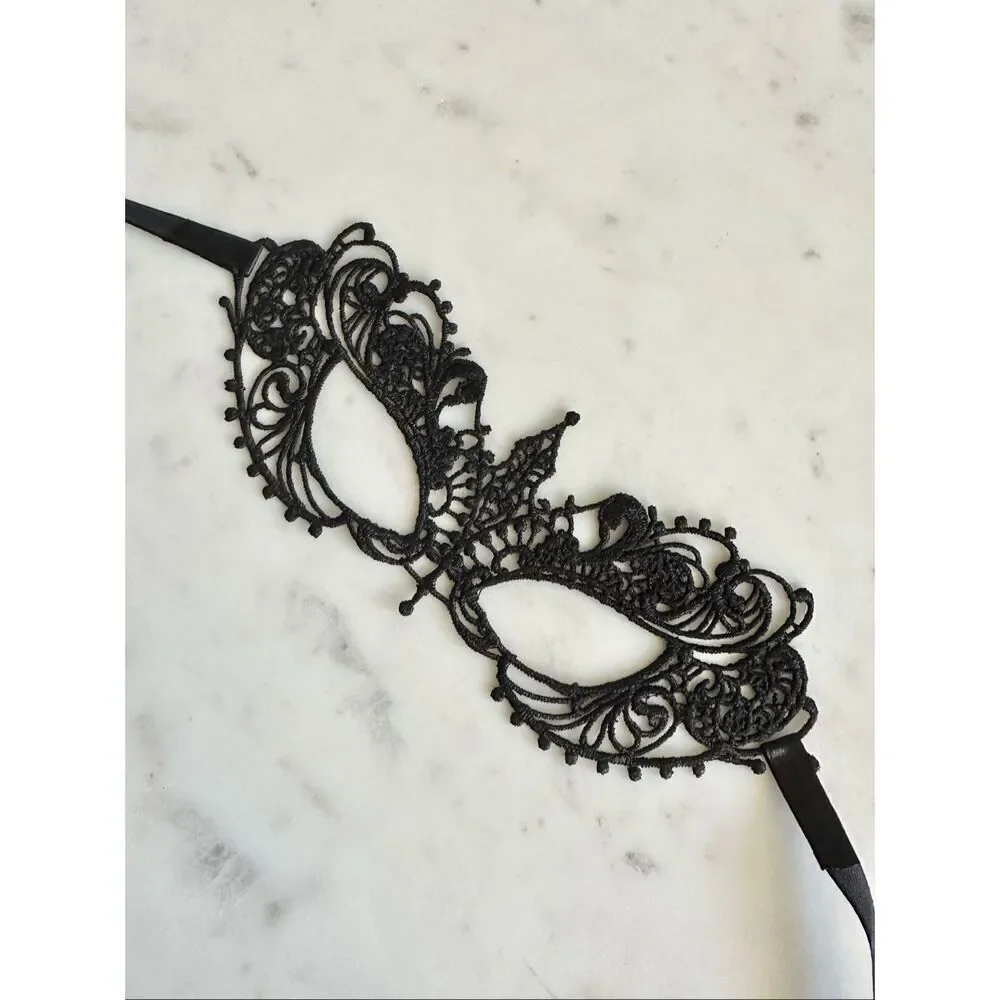 Halloween black lace masquerade mask